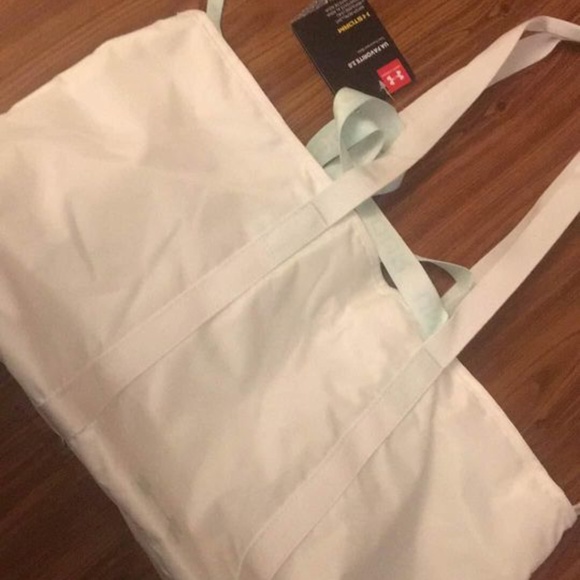BRAND NEW women under armour favorite 2.0 white tote bag 25L - Picture 7 of 8